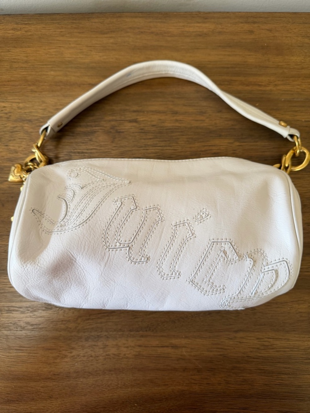 Juicy Couture White Leather Shoulder Bag Y2K Embossed Logo Gold Chain
